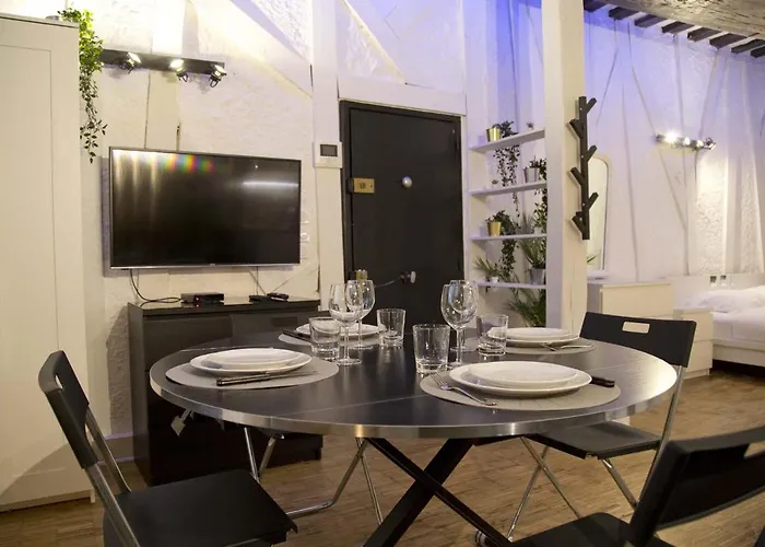 Valentine - Authentic Design Large Notre-dame Seine Walk דירה